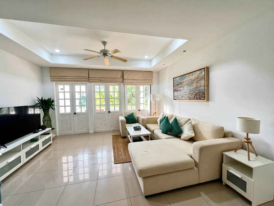2-bedroom resort apartment at Ocean Breeze Layan – photo 9