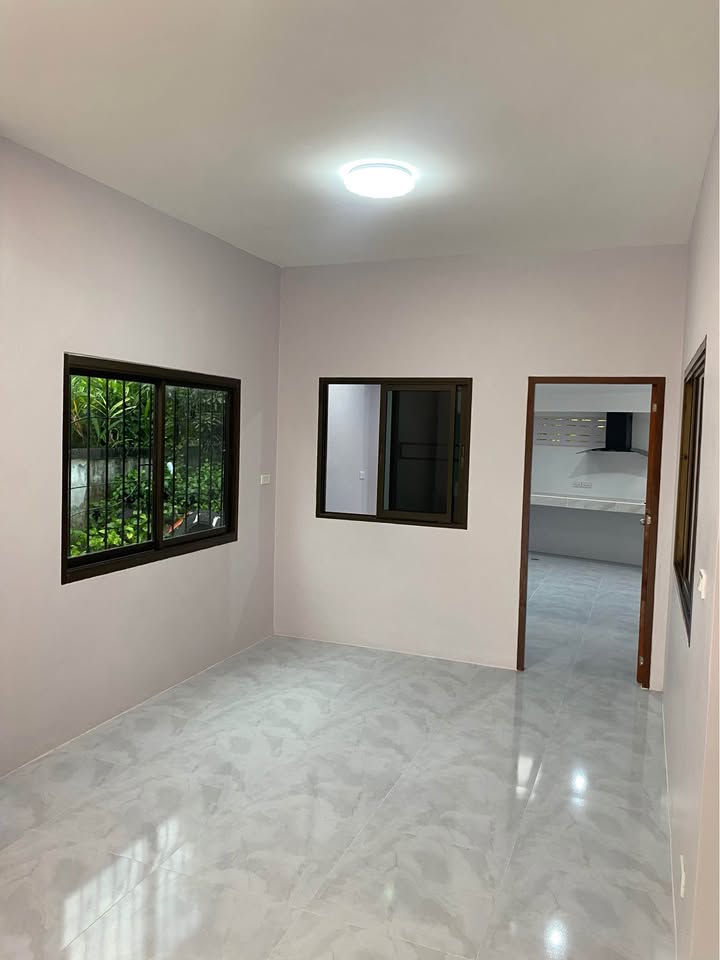 Renovated 2-bedroom corner house for rent at Srisukchat 3, pet-friendly – photo 7