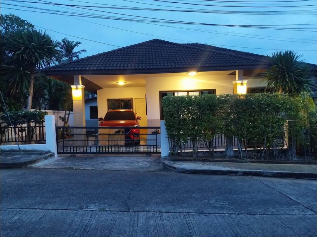 3-bed house for rent at Bansuan Neramit 5, Pa Khlok – รูปที่ 2