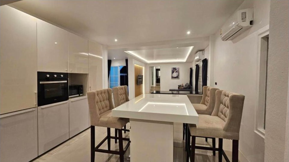 3-bedroom house for rent at Land & House Chalong
