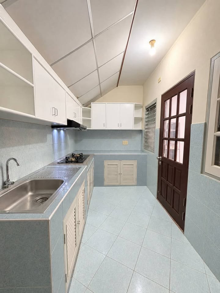 Fully furnished 3-bedroom pet-friendly house for rent in Chalong – รูปที่ 3