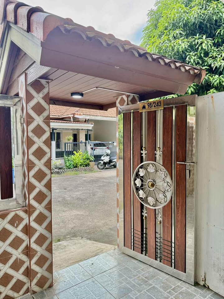 Single-storey 3-bedroom semi-detached house for sale at The Valley Kathu 1 – photo 3