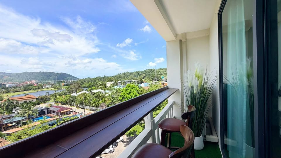 Renovated 2-bedroom golf-view condo for sale at The Green Golf Residence, Kathu – photo 10