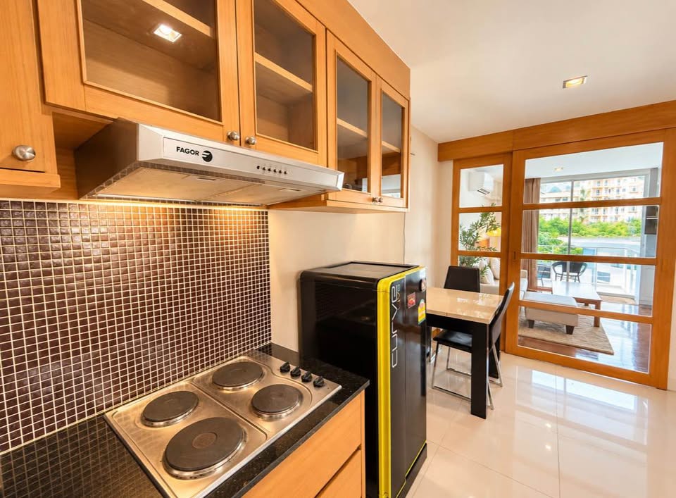 1-bed condo for rent at The Kris Residence, Patong – รูปที่ 8