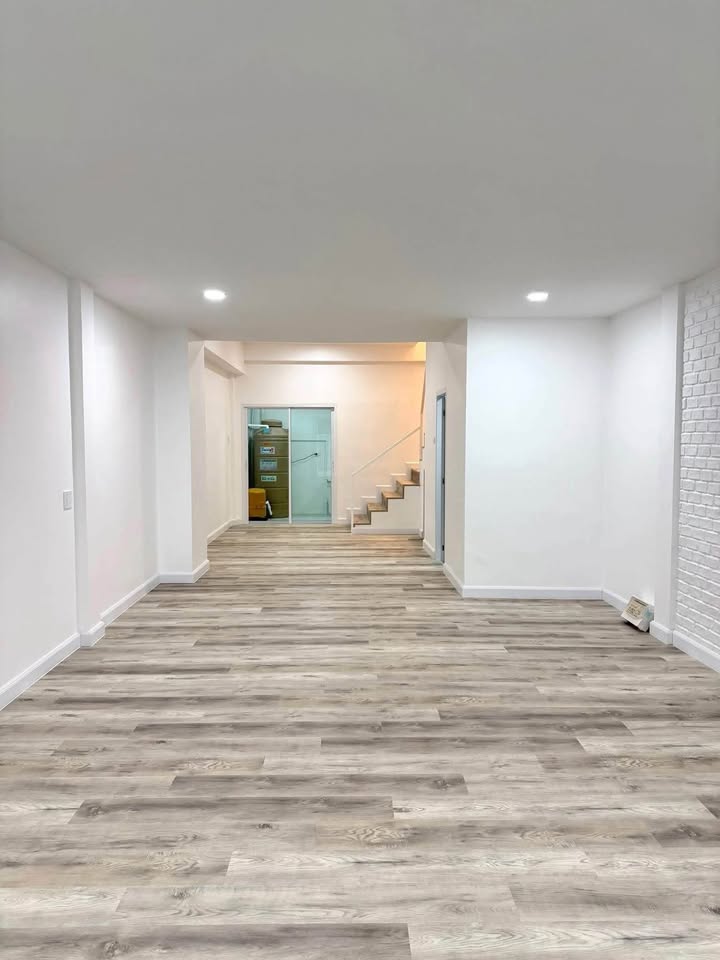 Renovated 2-storey townhouse for sale in Kathu, Soi Bai Yok – photo 2