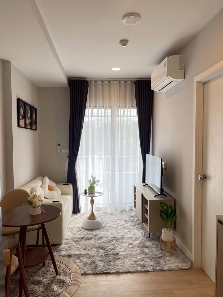 Furnished 1-bedroom condo for rent at The Cube Amaze Srisoonthorn – photo 2