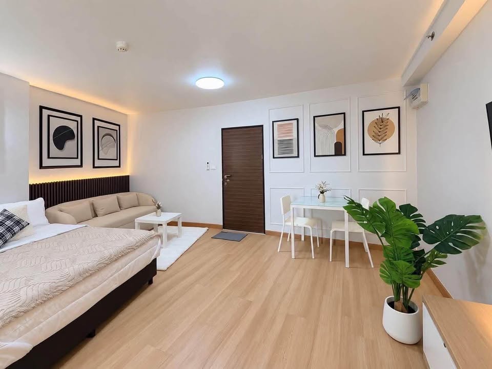 Pool view condo for sale at Supalai Park Seng Ho – photo 7