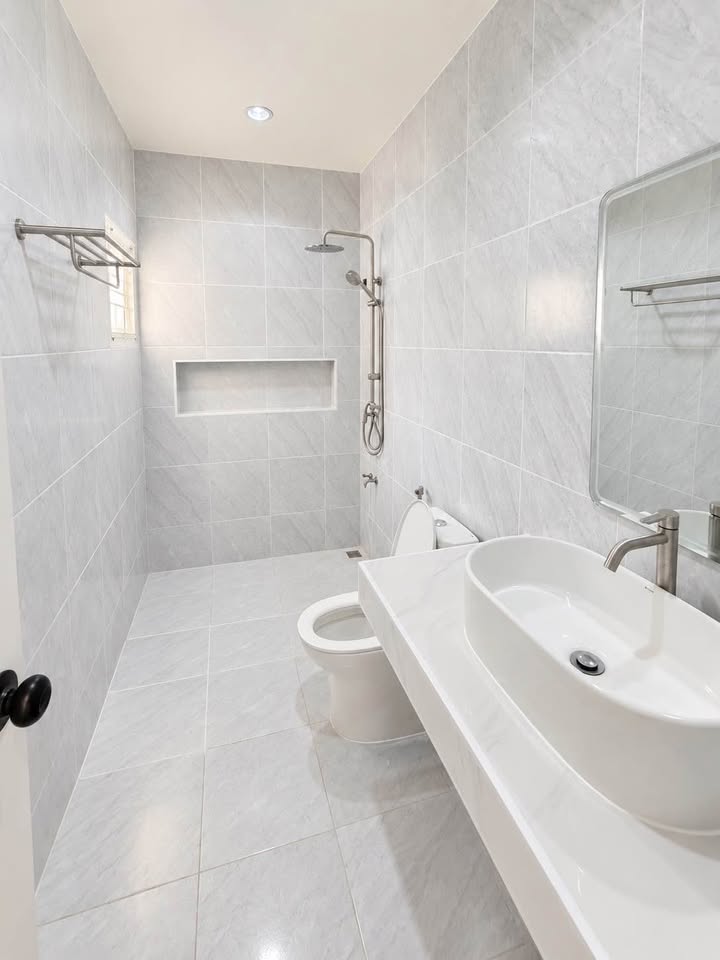 Fully renovated 2-bedroom house for sale at Sinsuk Thani Village – photo 10