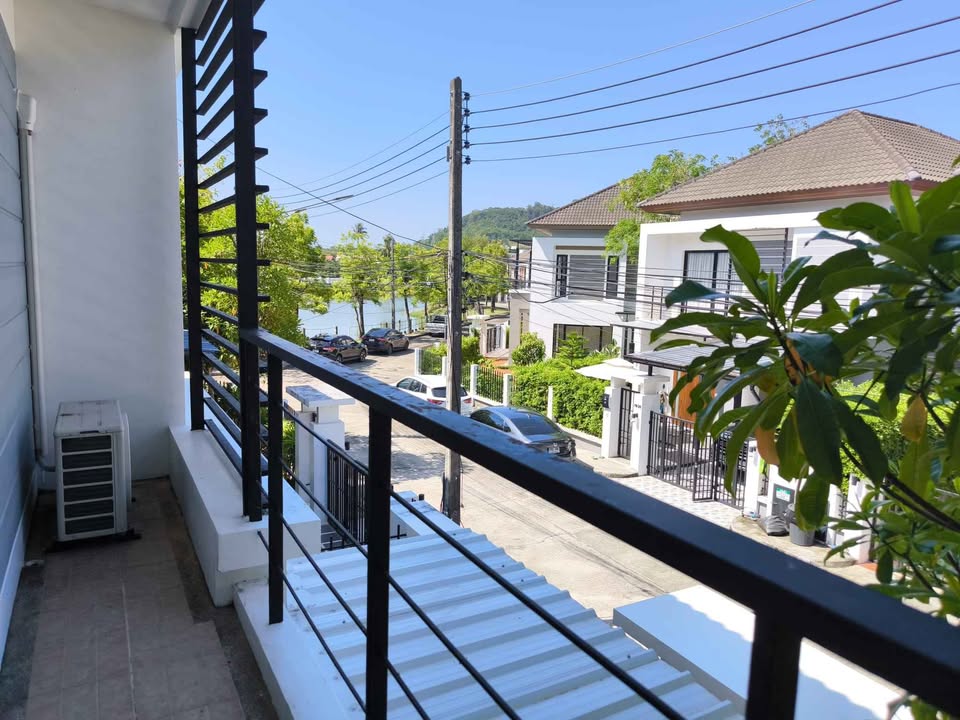 Furnished 3-bedroom lake view house near British International School – photo 4