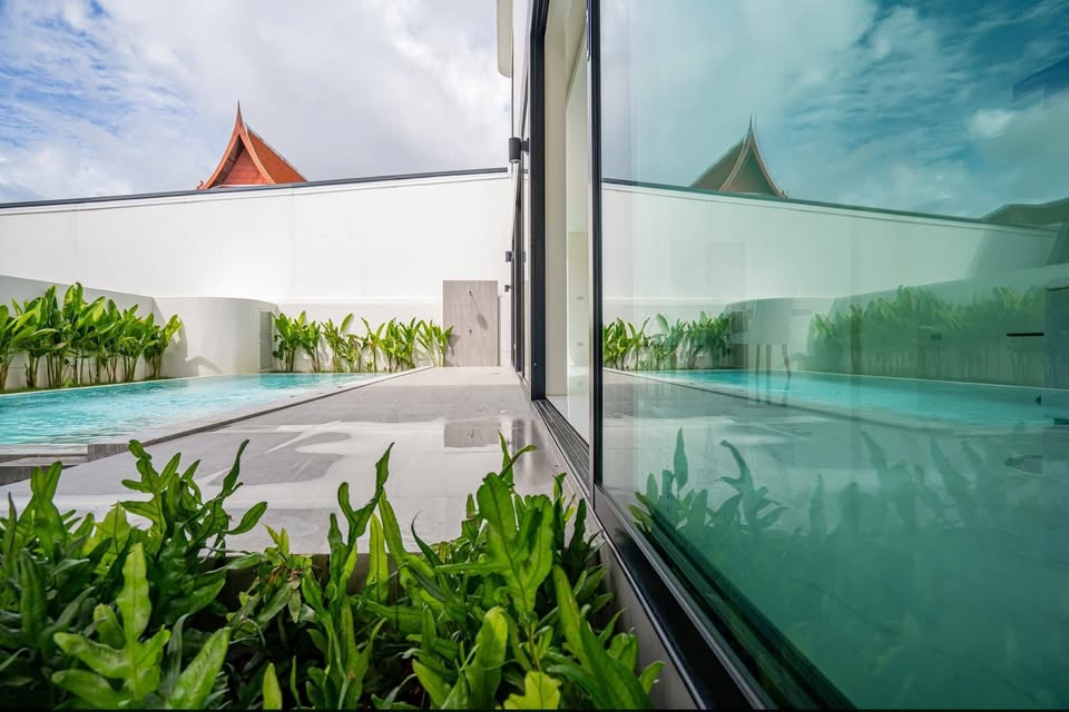 New 3-bedroom pool villa for sale in Maneekram Village, Chalong – photo 5