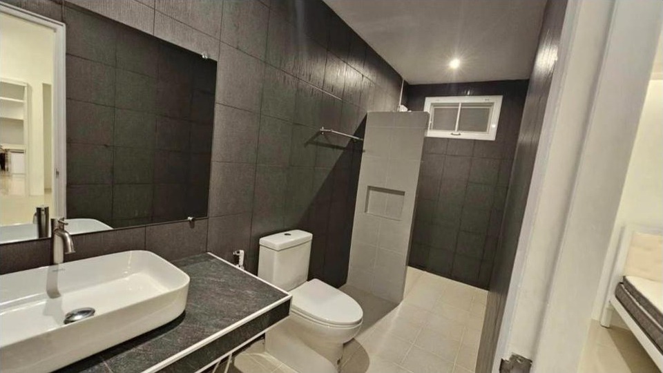 3-bedroom house for rent at Land & House Chalong – photo 9