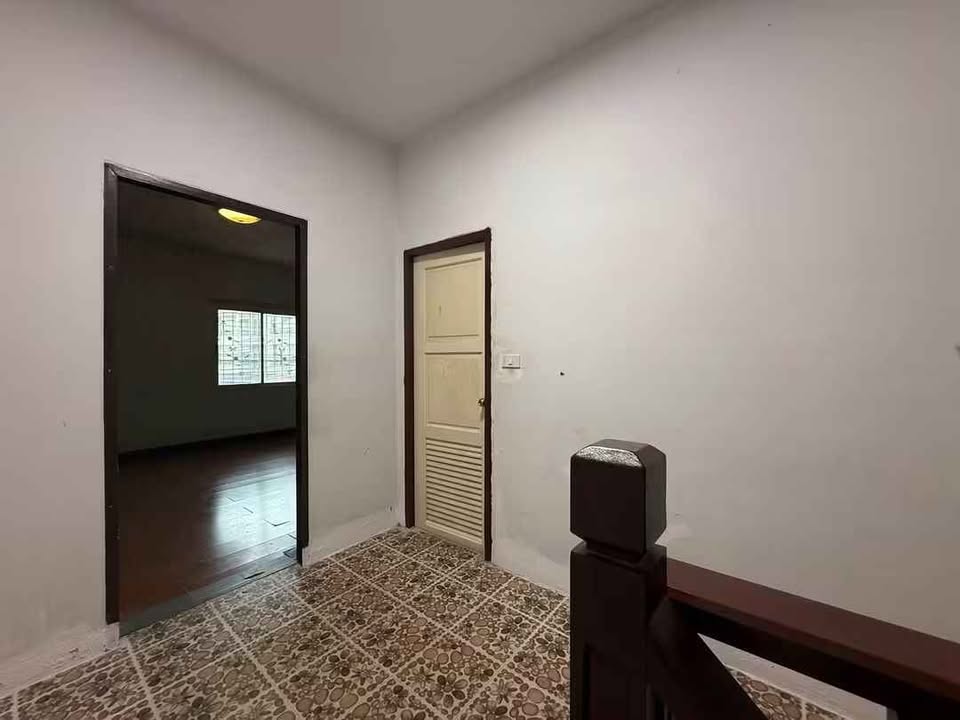 2-storey townhouse in Panason Village, Bo Rae – photo 8