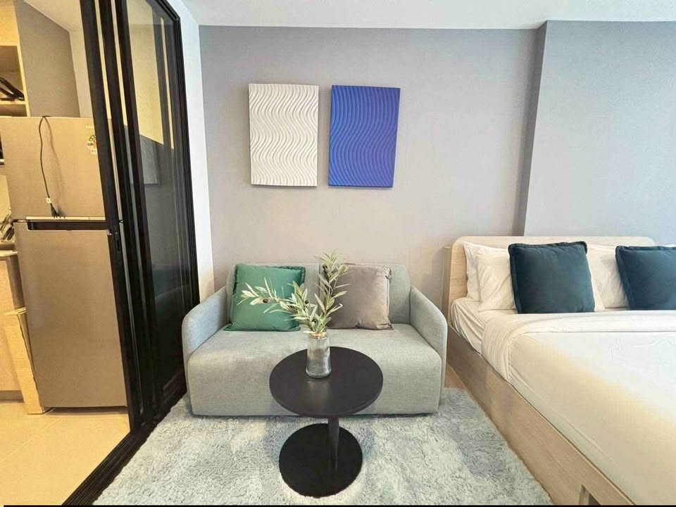 Furnished pool view studio for rent at The Base Bukit – photo 3