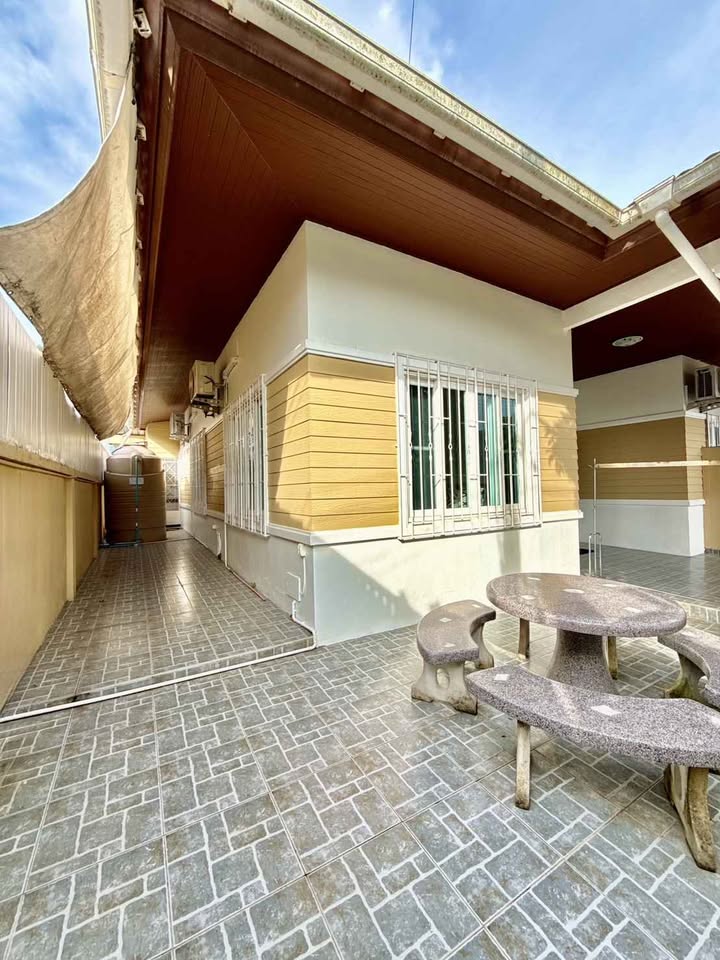 Furnished single-storey semi-detached house for sale at The Valley Kathu – photo 3