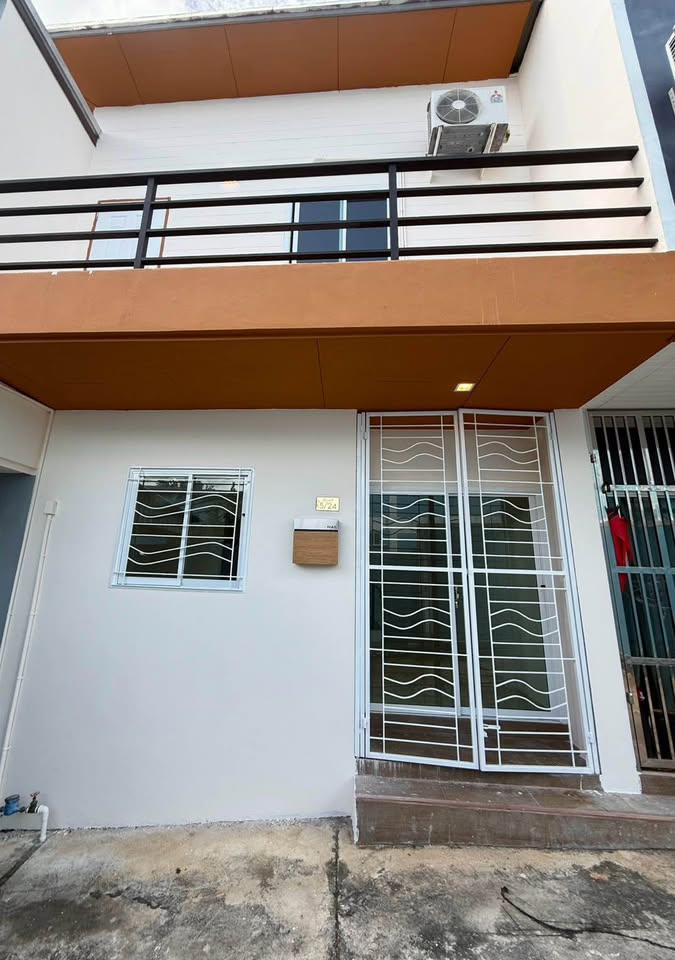Renovated 2-storey townhouse for sale on Toh Sae Road, Phuket Town – photo 4