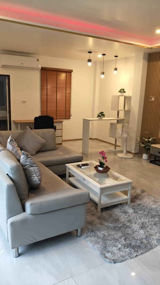 4-bedroom luxury pool villa for rent in Kamala, Soi Bang Wan – photo 2