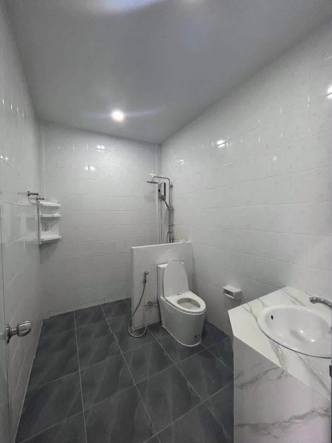 Furnished 2-bedroom corner house for rent at Srisuchat Grand View 2 – photo 4