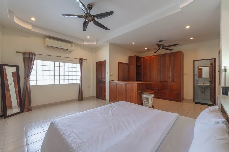 Two houses with large pool on 100 sq. wah in Rawai – photo 4