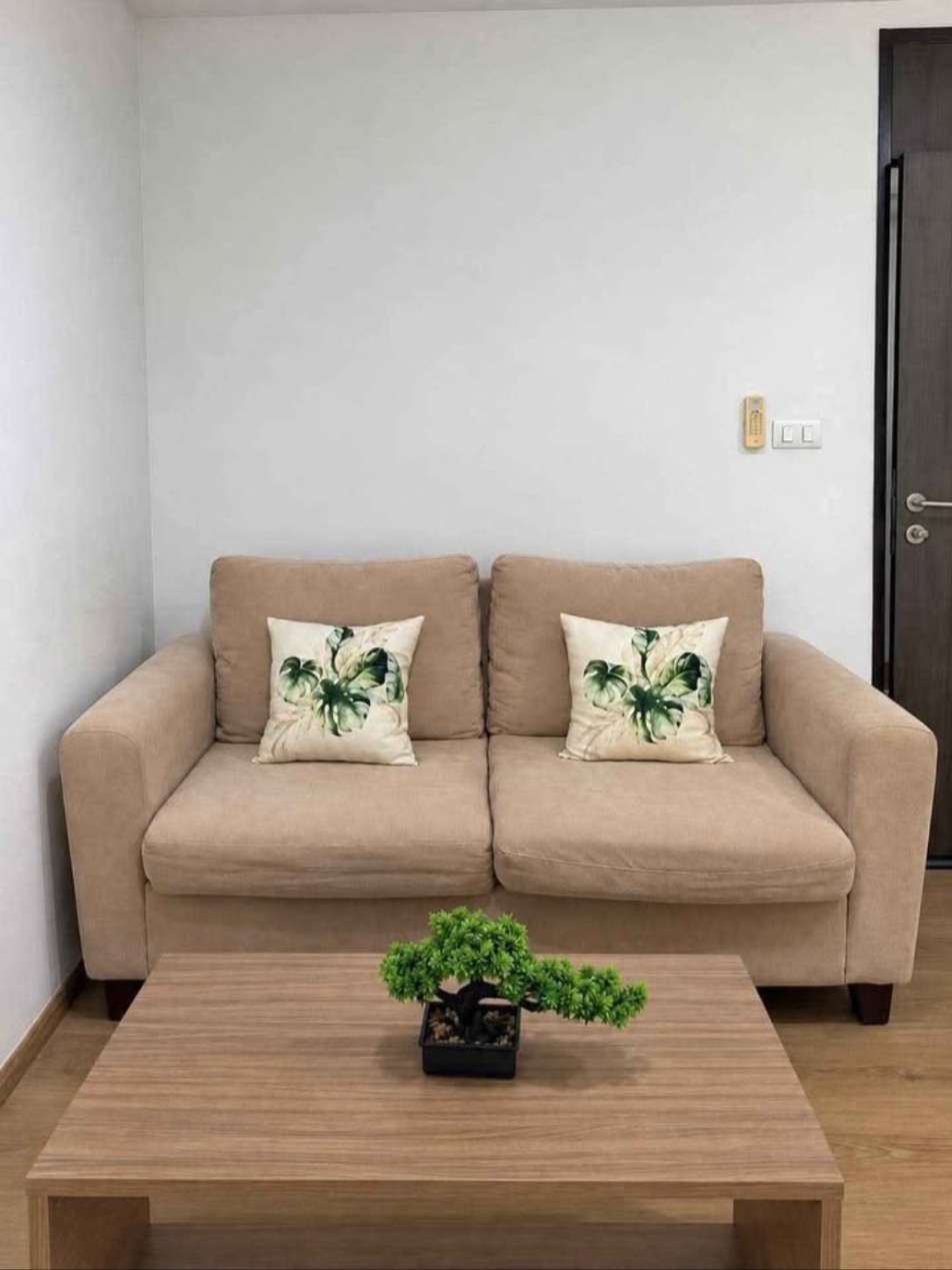 Furnished condo for rent at Centrio, Building C – photo 5