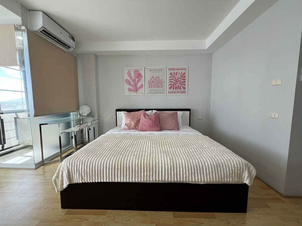 1-bed apartment for rent at Rang Hill Residence, Phuket Town