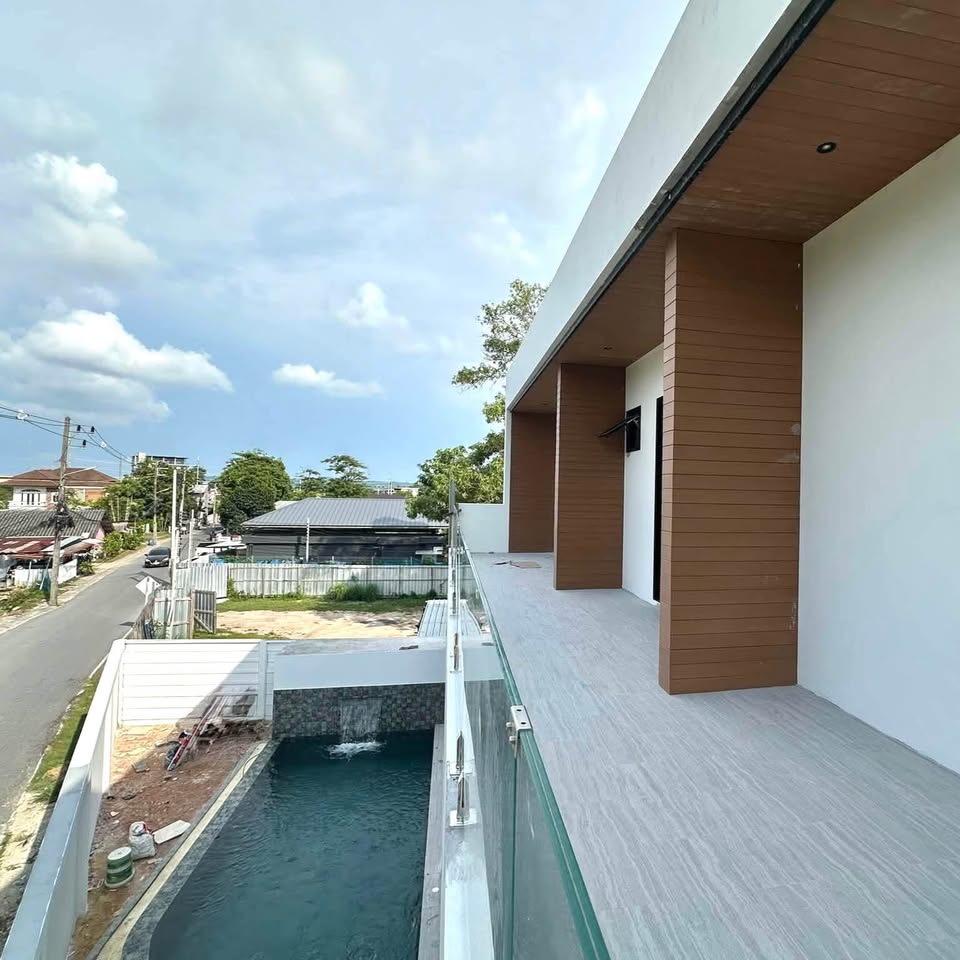 4-bedroom private pool villa in Chalong – photo 4