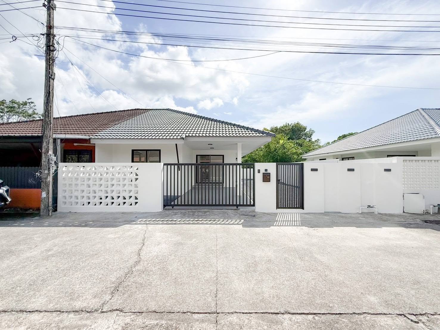 3-bed twin house with wide side yard in Thalang – รูปที่ 1