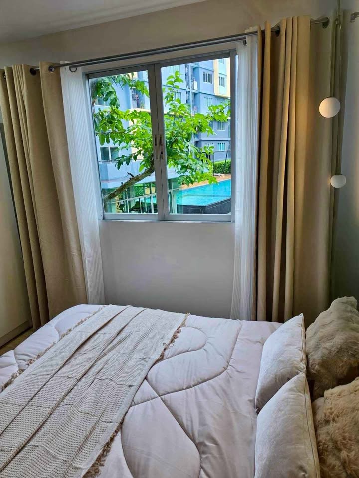 Renovated pool view condo for sale at D Condo Kathu – รูปที่ 9