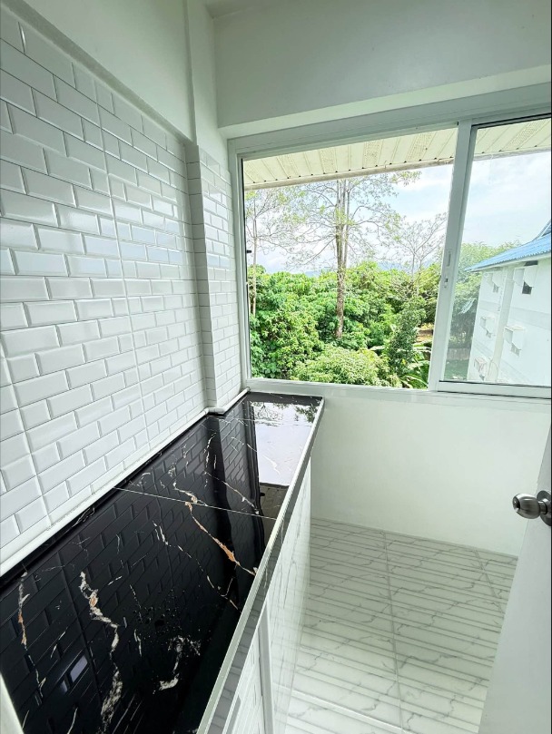 Renovated 2-bed corner unit at Ban Phon Housing – photo 10