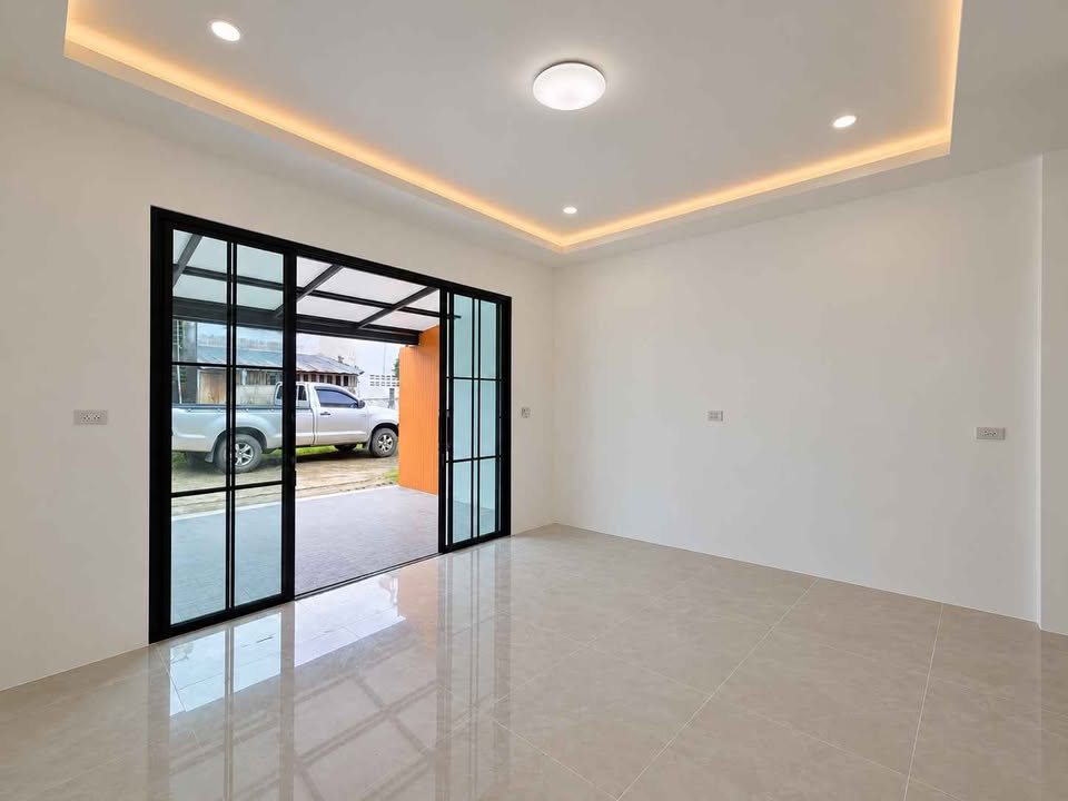 Renovated 2-bedroom townhouse for sale in Krabi town – photo 2