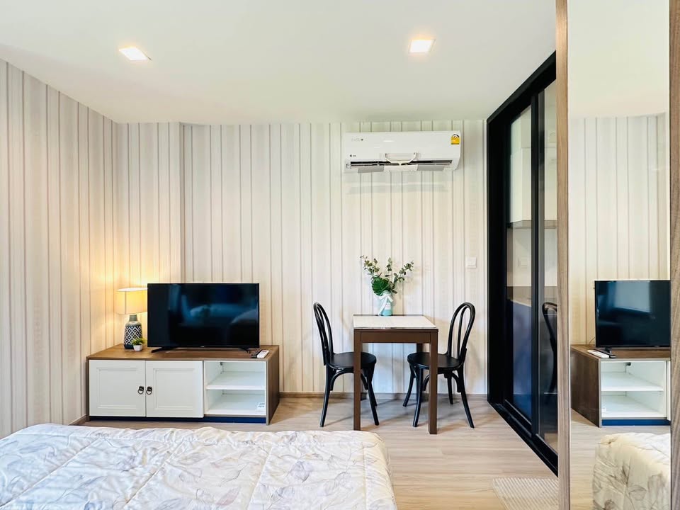 26 sqm condo for sale at The Base Central, reduced price – photo 5