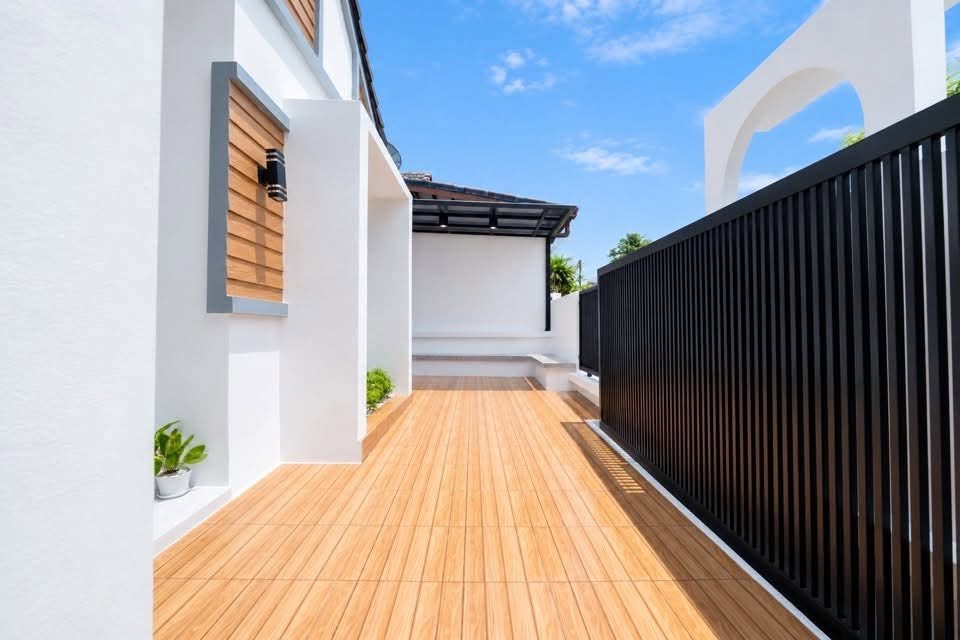 Fully Renovated 3-Bed House for Sale at Srisuchat Village 2 – รูปที่ 7