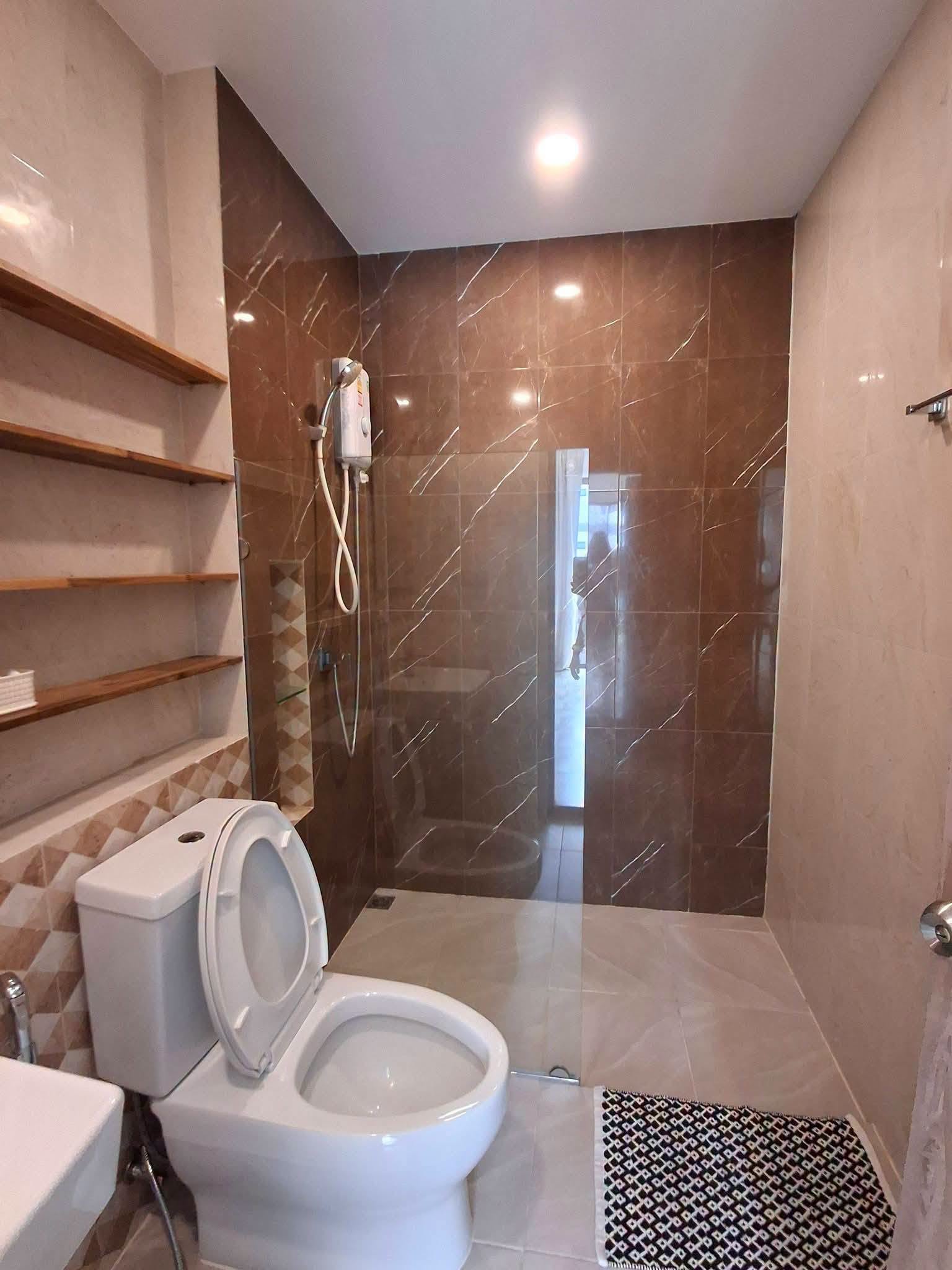 2-bedroom two-storey apartment for rent in Kamala – photo 10