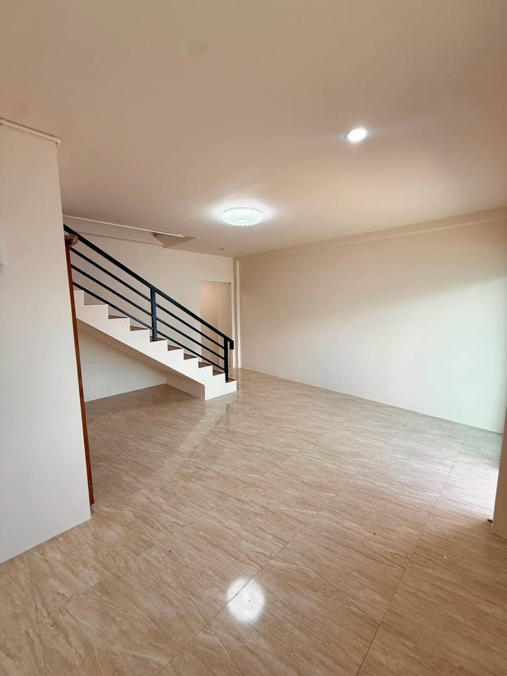 2-storey townhouse for sale at Saeng Chan, To Sae Road – photo 6