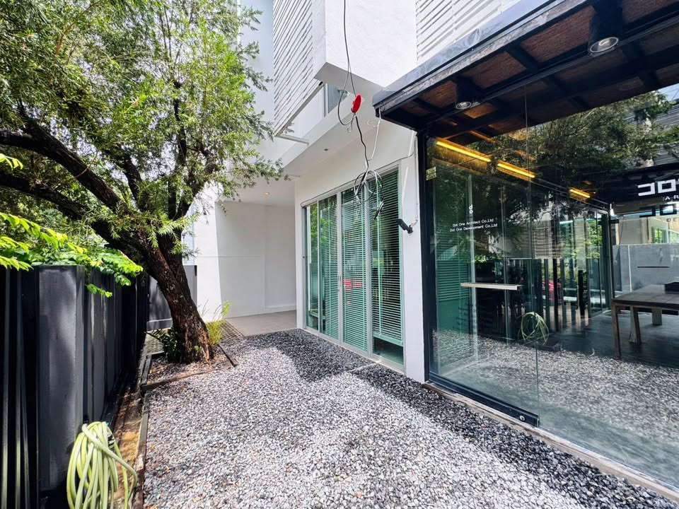 2-storey townhouse in Patak Villa, Chalong