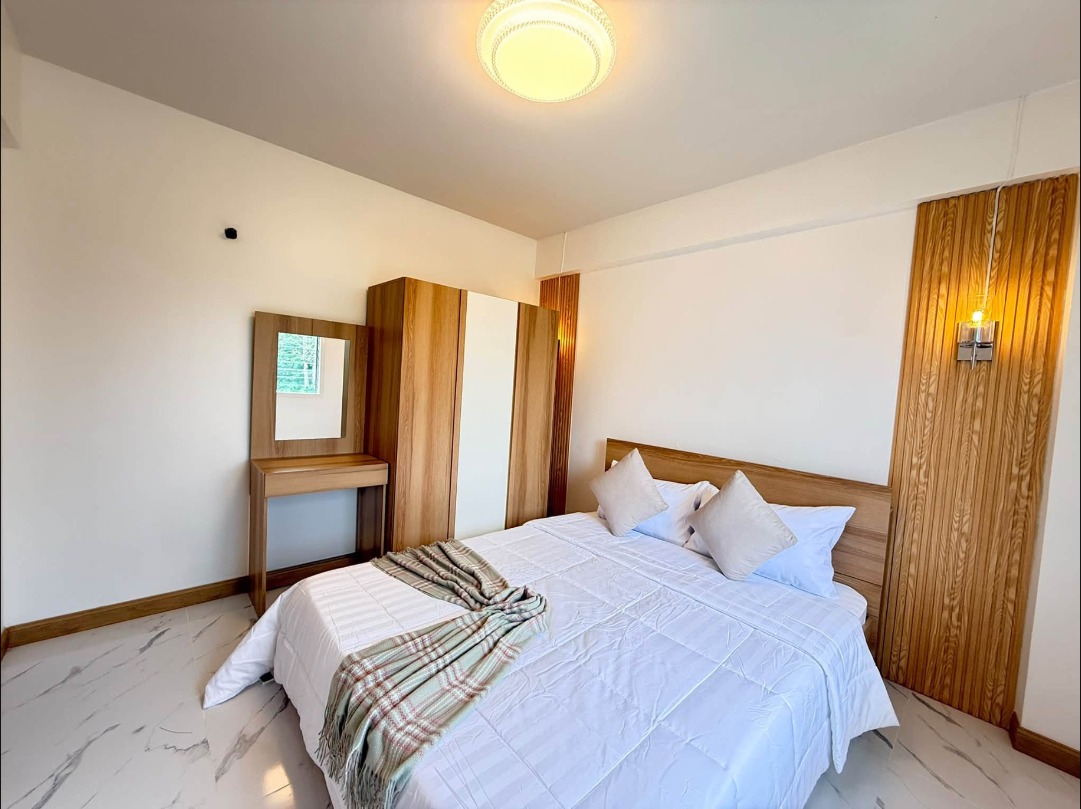 Renovated 2-bed corner unit at Ban Phon Housing – photo 2