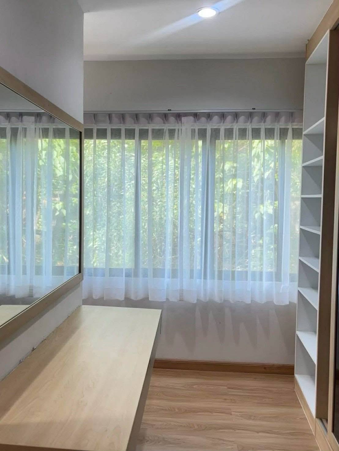 Large 48 sqm corner condo for rent at Phanason City – photo 9