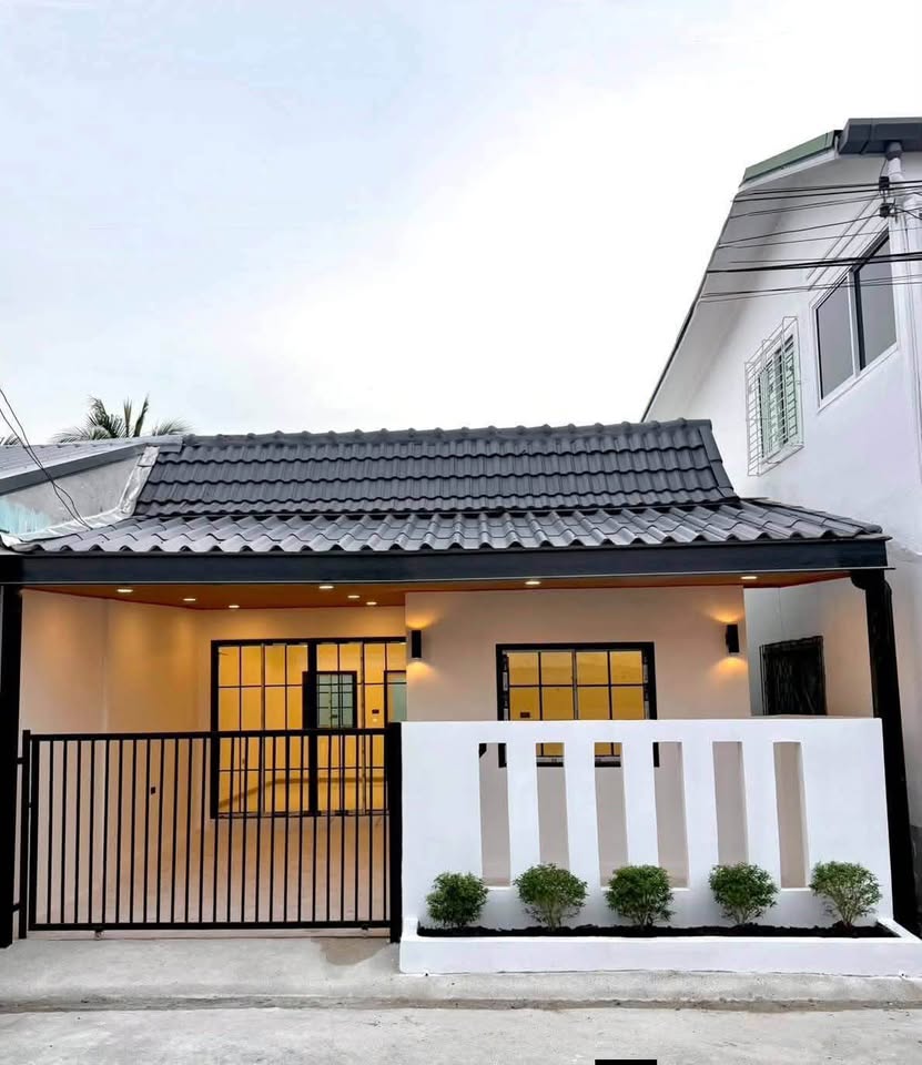 Single-storey 2-bedroom house in Nam Sai village, Wichit