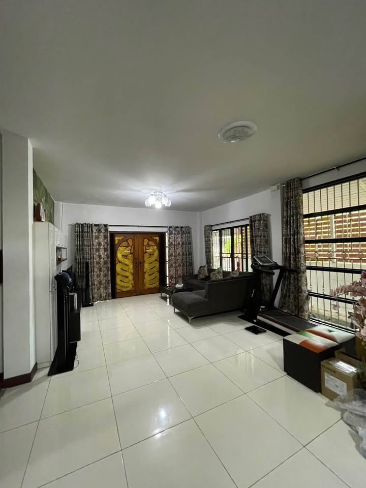 Corner 3-bedroom house with extra shophouse for sale at Panason Park Ville, Sire – photo 3