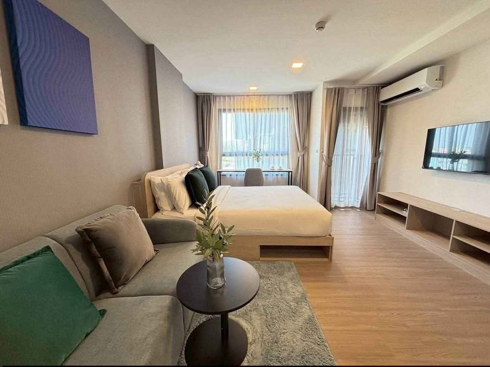 Furnished pool view studio for rent at The Base Bukit – photo 5