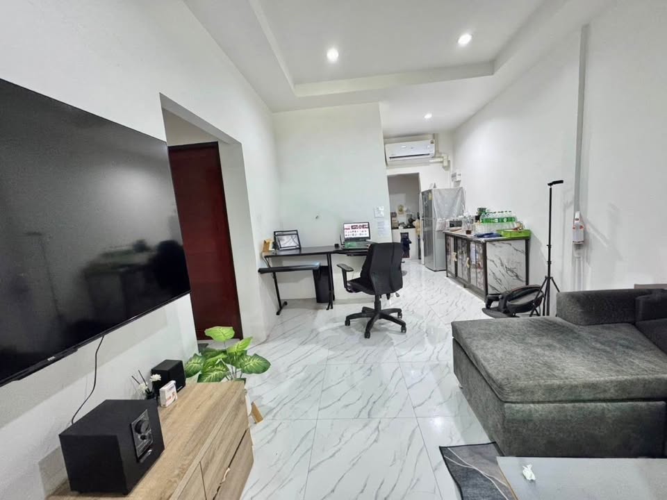 Single-storey 2-bed townhouse near Palai Beach, Chalong – photo 4