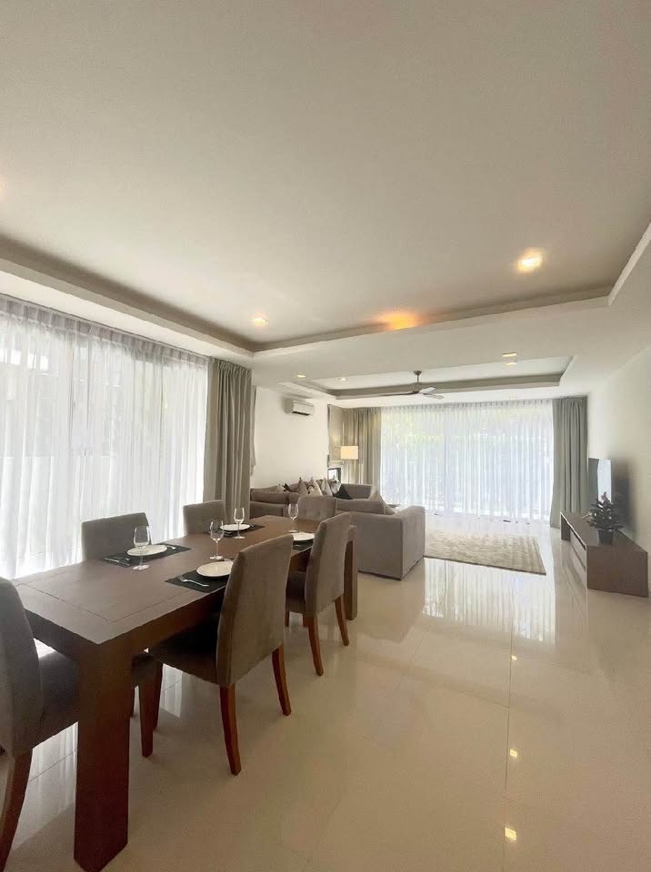 Renovated 4-bedroom villa for rent at Laguna Park 1, Bang Tao – photo 6