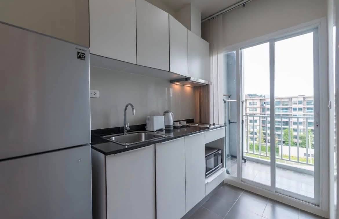 1-bedroom condo for rent at The Base Downtown, Building B – photo 7