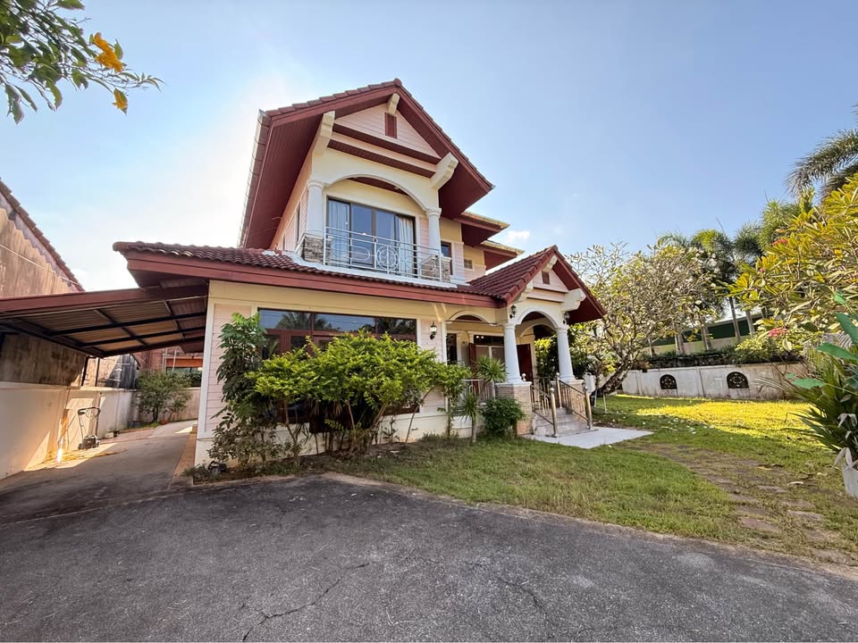 Large 3-bed house with garden for rent in Chalong – photo 2