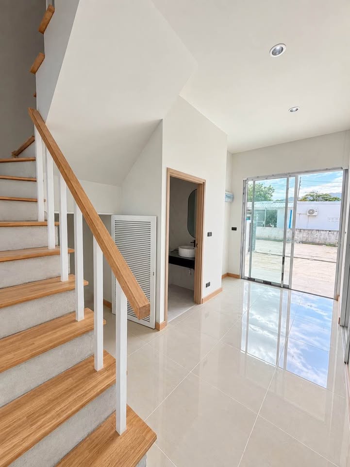New 3-bed townhome at Melina Chalong – photo 4
