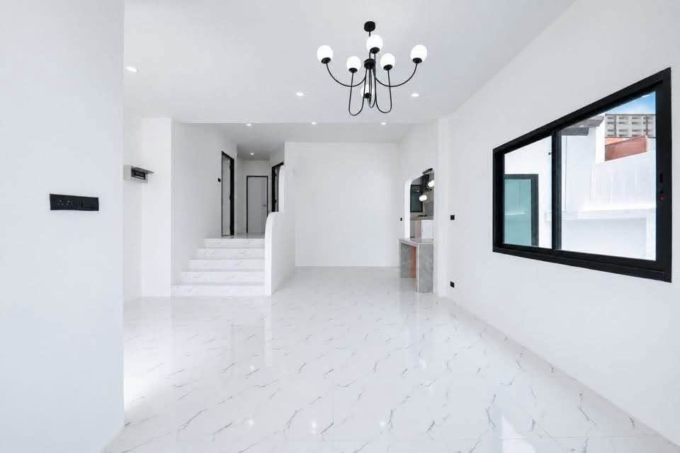 Fully renovated 3-bed house in Srisuchat Village 2 – รูปที่ 10