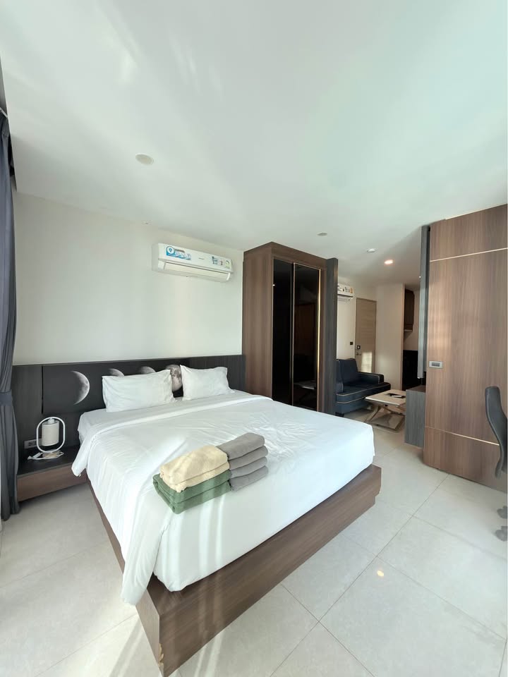 Furnished studio condo for rent in Patong – photo 4