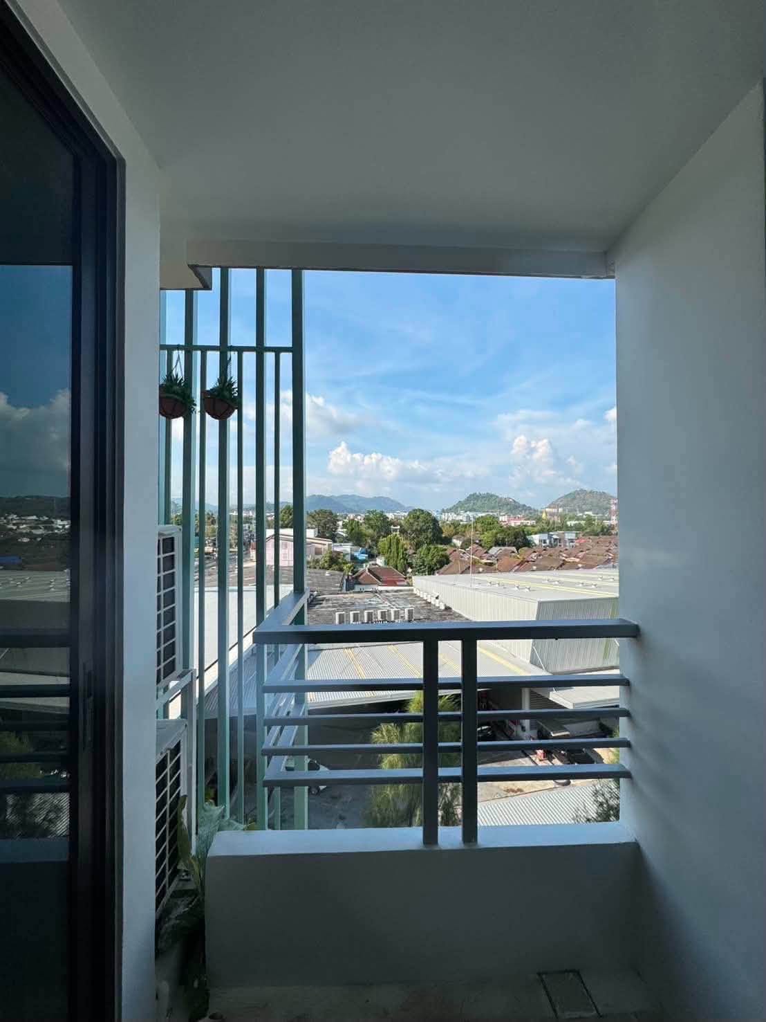1-bedroom furnished condo for rent at The Future Condo – photo 4
