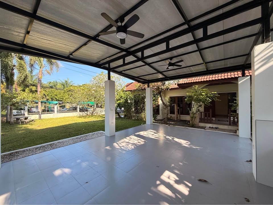 Large 3-bed house with garden for rent in Chalong – photo 8