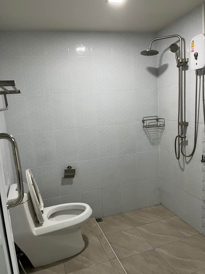 1-bed room with hilltop dam view for rent – photo 7