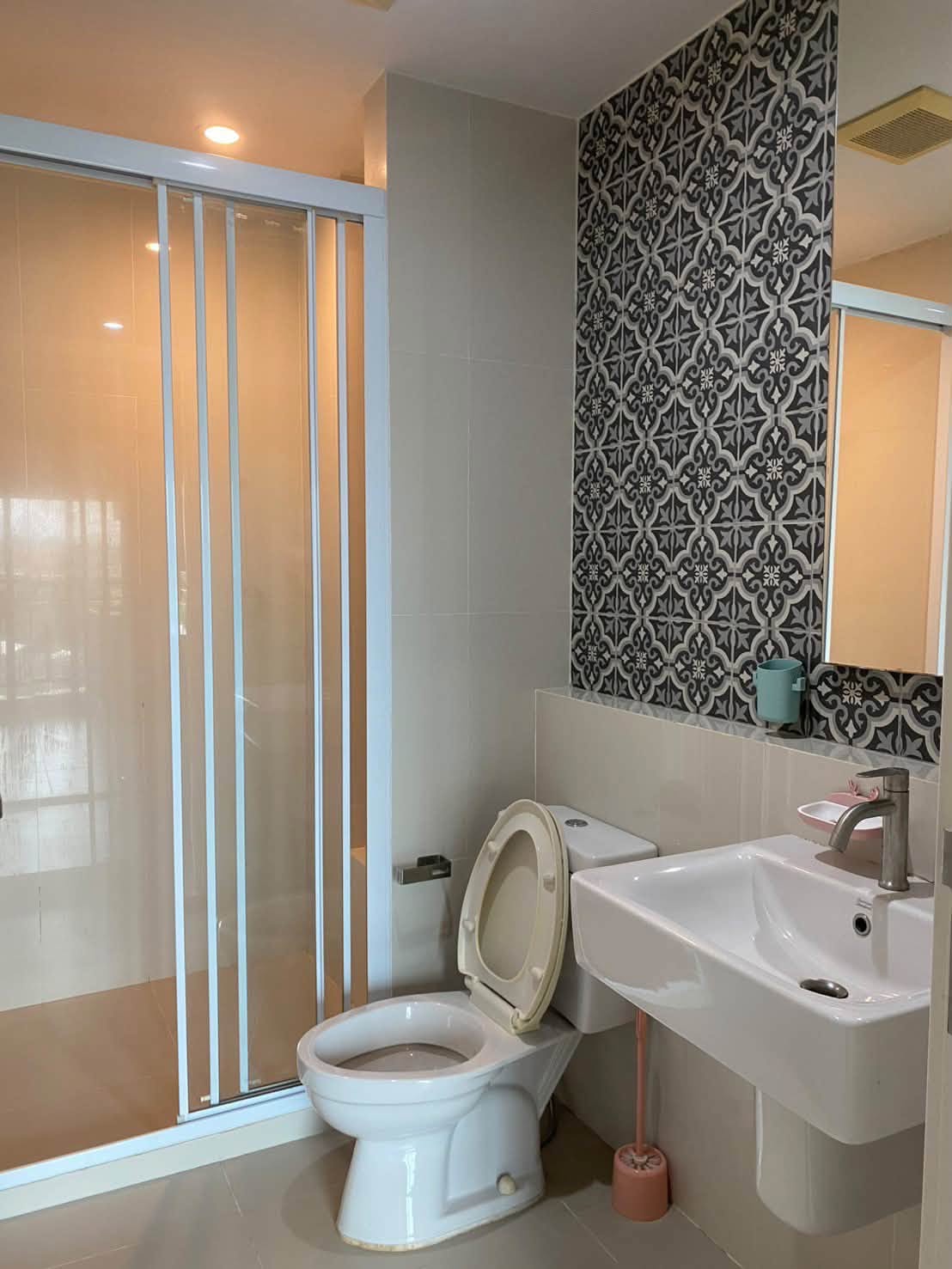 The Base Height Phuket 1-Bed 34 sqm for Rent, 7th Floor – photo 8